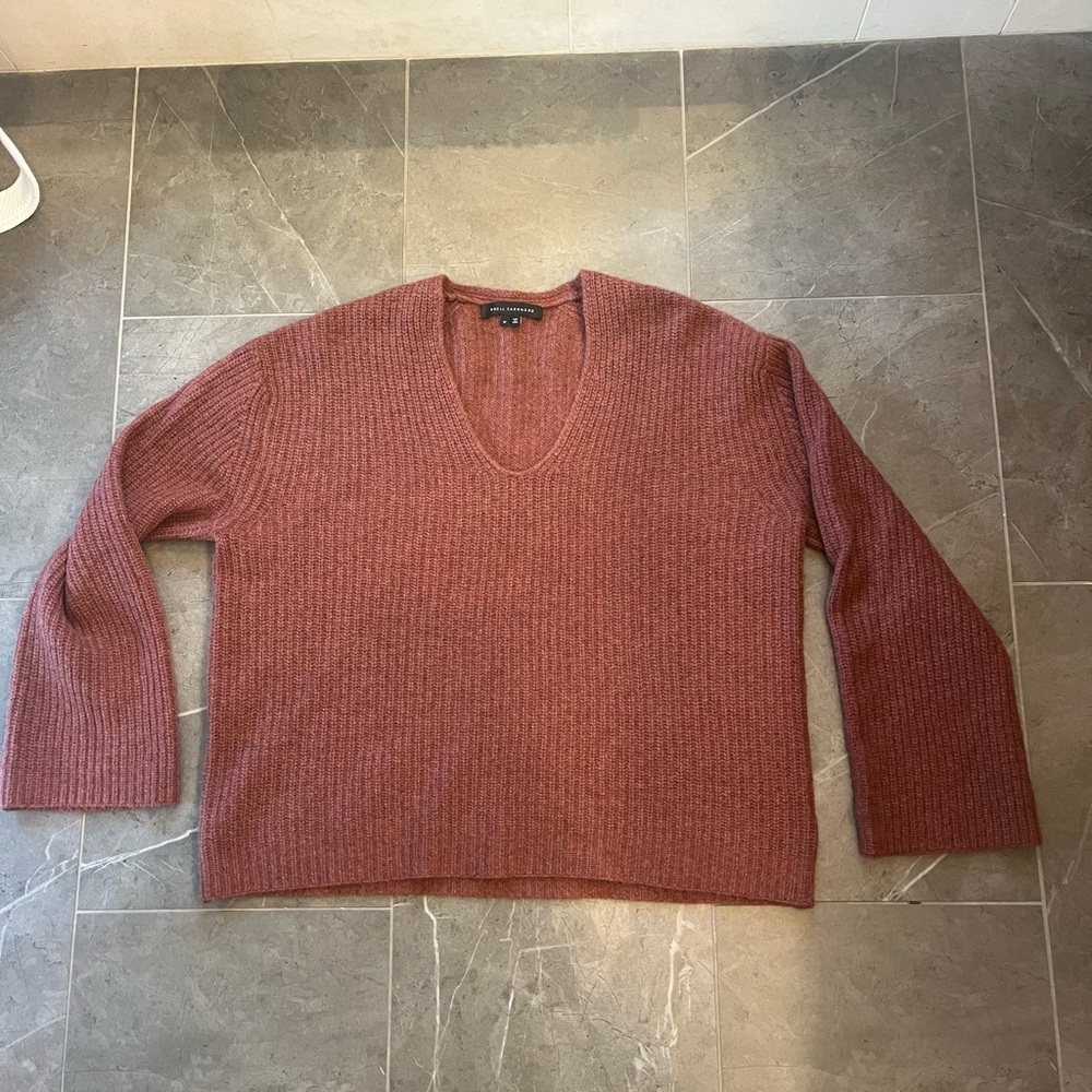 Skull Cashmere V Neck Sweater EUC